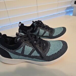 Vionic Sky Lenora Women's Sneaker Navy Size 6